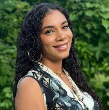 Ava Trahan's Instagram, Twitter & Facebook