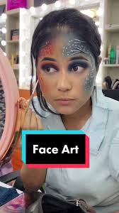 Face Art: Master Makeup Class