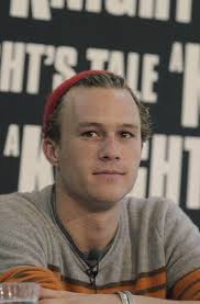Heath Ledger 21 Years Old Was In Sydney For Press Conference Promoting His Latest Movie A Knight S Tale At The Hyde Pa Heath Ledger Heath Heath Ledger Joker