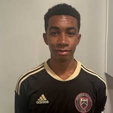 Pau Thang's Instagram, Twitter & Facebook