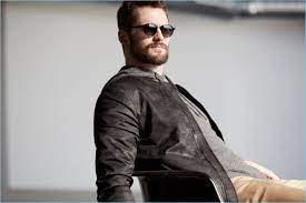 Kevin Love Sports Banana Republic S Most Valuable Pieces For Spring 18 Campaign Kevin Love Kevin Camouflage Print Jacket