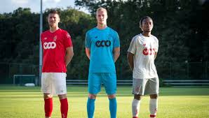Standard finished 5th in the 2019/20 belgian league, meaning they will compete in the europa league next season. Standard Liege New Balance Kits 2018 19 Todo Sobre Camisetas