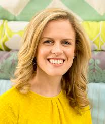 Annie Connors's Instagram, Twitter & Facebook