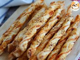 Torsades Feuilletees Au Sesame Recette Ptitchef Recette Torsade Feuillete Recettes De Cuisine Recette Apero Facile