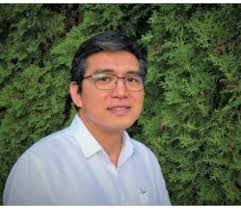 Choon Lee's Instagram, Twitter & Facebook