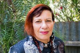 ✨ ARTIST TALK ✨ Join us this Thursday 1-2pm for an artist talk with  sculpture and installation artist Jen Mathews! @jenmthws is currently  exhibiting 'spout barrel peel' at the Yungondi Gallery in