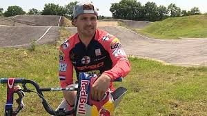 Twan van gendt crash tt papendal 2015. Bmx Topper Twan Van Gendt Breekt Sleutelbeen En Rib Omroep Gelderland