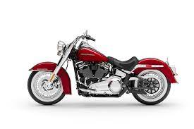 54 Harley Davidson Softail Deluxe 2020
