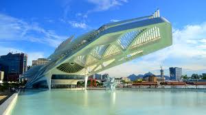 Il museo e i suoi giardini costituiscono una parte centrale del porto maravilha. Nova Praca Maua Museu Do Amanha E Mar Sempre Na Viagem