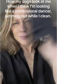 #thinkyoucandance #whitegirlscandance #hotmess #ifeeljudged