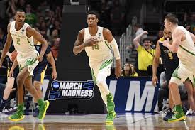 Oregon's basketball court is hard on the eyes. 2018 2019 Men S Basketball Season Review Addicted To Quack