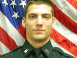 Flagler deputy rescues woman from watery ditch in overnight crash