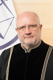 Judge Keith Raynor resigned