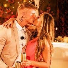 In early february, itv chief executive carolyn mccall said show bosses are looking at all our options when asked if the series would be filming in the uk this. Love Island 2021 Rtl2 Sind Bianca Und Paco Echt Zusammen Film Tv Serien