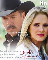 Lo que no sabías de #AmorReal 😱 Amor Real' (2003) no se hizo, se bordó.  Literal. Se confeccionaron 16 mil prendas, 10 mil accesorios y 1,500 pares  de zapatos. ¡Adela Noriega sola