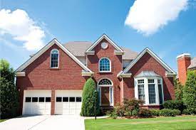 Shown are iko royal estate premium designer shingles in shadow slate. What Color Roof Goes With A Red Brick House Home Decor Bliss