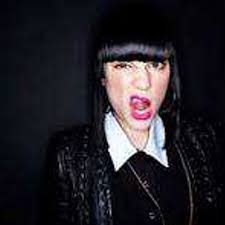 Hannah Cornish's Instagram, Twitter & Facebook