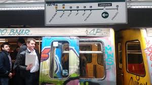 Principalul scop al acestei statii este de a incuraja persoanele care lucreaza in capitala sa isi parcheze masinile la intrarea in oras si. Cum AratÄƒ Noile StaÈ›ii De Metrou Laminorului È™i StrÄƒuleÈ™ti AÈ™a È™i Pe Dincolo