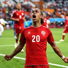 Es ist atmungsaktiv, leicht und schweißableitend. Yussuf Poulsen Darum Steht Yurary Auf Wm Trikot Bei Danemark Australien