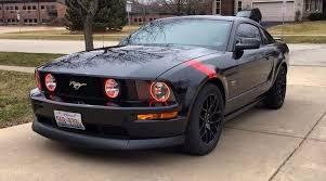 Black And Red Mustang Gt 2006 Ford Mustang Gt Modified 2006 Ford Mustang Mustang Gt Ford Mustang Gt