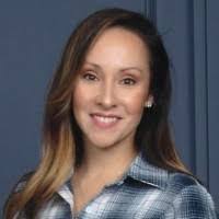 Elisa Bauer's Instagram, Twitter & Facebook