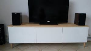Bestå burs banc tv ikea de meuble tv laqué blanc ikea image. Nous Voulions Un Meuble Blanc Laque Avec Du Bois Clair Assez Grand Pour Y Mettre Notre Television Et Des Ence Meuble Tv Ikea Blanc Meuble Tv Mobilier De Salon