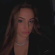 danielle corbett (@danielle_corb)