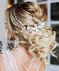 Wedding hairstyles from top hairstylists, real weddings & across pinterest. 34 Loose Wedding Updos For Brides With Long Hair Ruffled