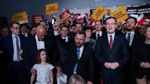 Politycy konfederacji robert winnicki (od prawej) i tomasz grabarczyk konfederacja zgłosiła poprawki do projektu zmian w ustawie medialnej, którym w środę zajmują się posłowie. Konfederacja Korwin Braun Liroy Narodowcy Otwarta Na Czlonkow Psl O Ile Przejda Weryfkacje