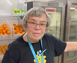 Meaden gives back at Rosemount Food Shelf