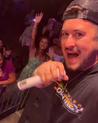 @dylanschneidermusic 👀🫶🏽