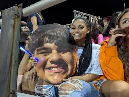 Derek Bayne and Ethan Wiles bring you a week 5 edition of Friday Night  Football, with loads of scores and highlights from around the area.