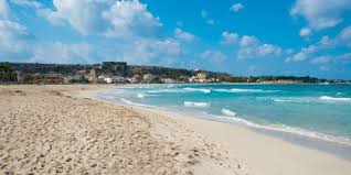 Bis zu 90 tage lang tiefstwerte, höchstwerte und niederschlagswahrscheinlichkeit. á… Die 5 Schonsten Strande Auf Sizilien Reisemagazin Holidaycheck