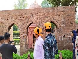 Dyer surrounded the bagh with his sol. Remembering Jallianwala Bagh Massacre Revisiting The Horrors Of The Fateful Day After 102 Years