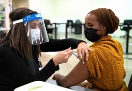Premier jason kenney announced saturday the launch of the open for summer vaccine lottery. Alberta Health Care Workers Receive Province S 1st Covid 19 Vaccines Tuesday Globalnews Ca