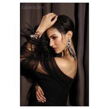 Actress, dreamer and entirely bonkers!! Amyra Dastur Photos Hd Latest Images Pictures Stills Of Amyra Dastur Filmibeat