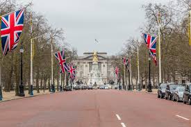 Every summer the state rooms are opened to the public. Does The British Royal Family Live In Buckingham Palace
