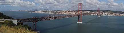 Die brücke 5 de abril (ponte 25 de abril) ist eines der wahrzeichen von lissabon. Ponte 25 De Abril Wikipedia