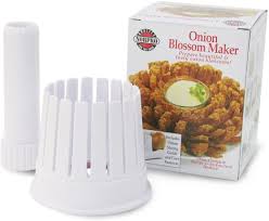 Cut an inch from the root down, into 12 to 16 sections, being careful not to cut all the way through. Amazon Com Norpro Onion Blossom Maker Kitchen Dining