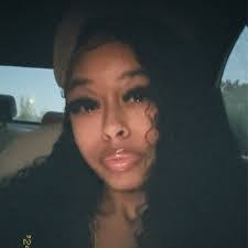 Lillian Padilla's Instagram, Twitter & Facebook