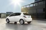 Toyota Yaris Hybrid Test Sürü - Review (English subtitled)