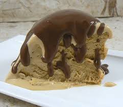 Mousse De Mascarpone Glacee Au Cafe Sauce Chocolat Noir Douceurs Et Friandises Mousse Mascarpone Gateaux Et Desserts