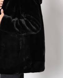 Collier de fourrure vintage pour votre manteau ou blazer. Veste En Fausse Fourrure Noir 280190899a08 Pimkie