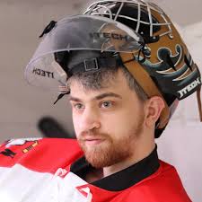 Hi Does anyone know where I can buy a tin with a few packs and a guaranteed  golden Baller please? Thanks!