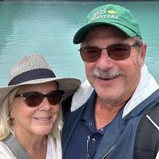 Hotel villa with common area for 11 women April 24-26th