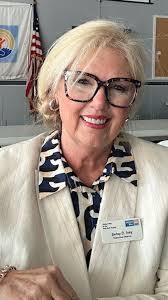 Bruce Lentz's Instagram, Twitter & Facebook