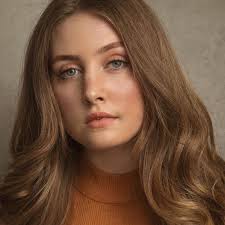 Bethany Barnes ⭐️🎵🎭✨ -Bethany graduated from the Royal Birmingham  Conservatoire 2018 and is a strong versatile performer ✨ She is a  passionate musical theatre actress with one hell of a belt! 🎵✨