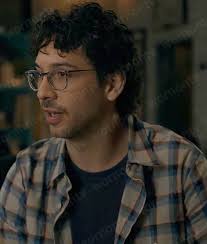 Edward Outfits & Fashion