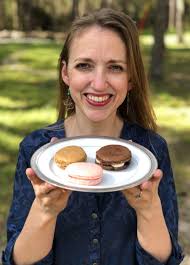 What dough shield and stainless steel dough hook are compatible with  KitchenAid mixer model KP25MOXAQ?