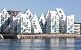 Denmark, country occupying the peninsula of jutland, which extends northward from the center of continental western europe, and an archipelago of more than 400 islands to the east of the peninsula. Top 17 Danemark Sehenswurdigkeiten Und Stadte 2021